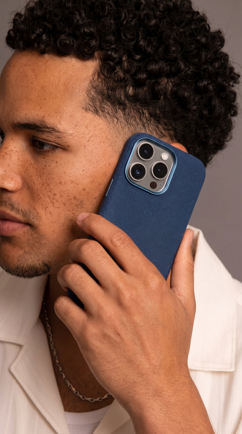 iPhone 15 Pro Max - Case Alcantara - Sea Blue